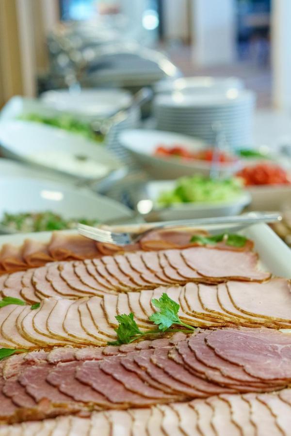 Szumy Park Hotel & Restaurant Susiec Luaran gambar